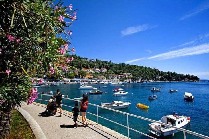 Studio Apartman Viktoria Rabac Εξωτερικό φωτογραφία